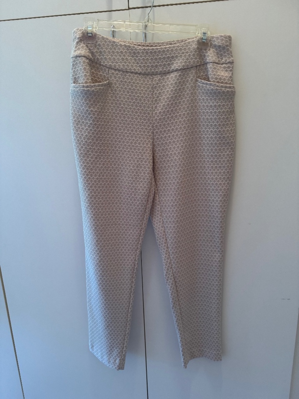 CHICOS Fabulously Slimming Ankle Pants size 1
